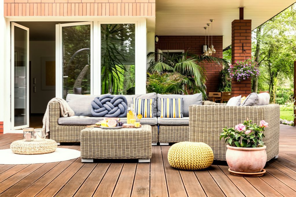 Blog 11 Beige garden furniture on terrace